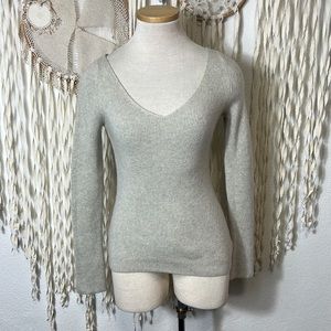 White + Warren Oatmeal Cashmere V-neck Sweater Size XS